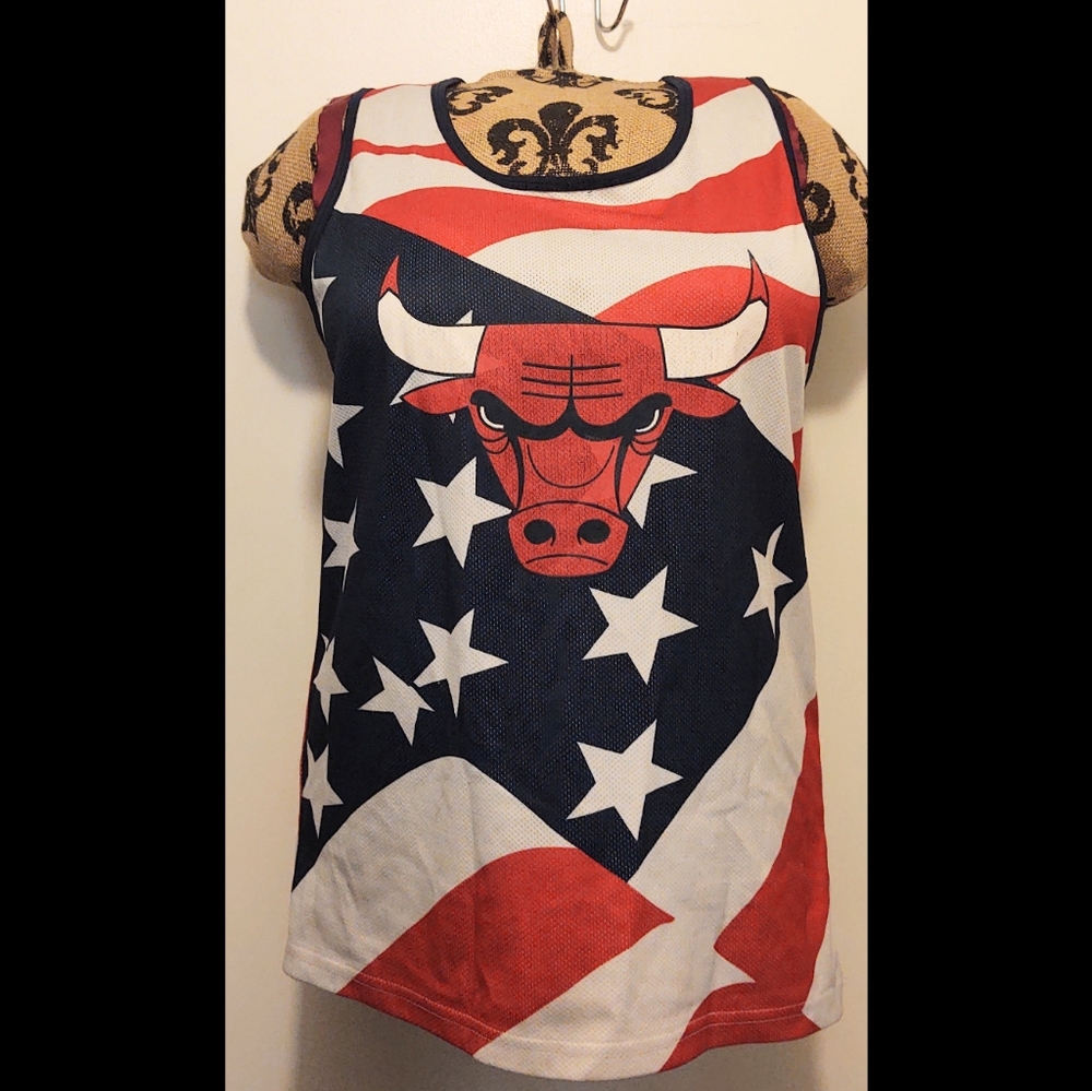 NBA Chicago Bulls/Flag Sleeveless Top